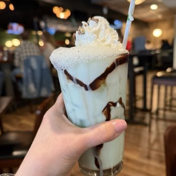 Black Dog Bar & Grille - My thin mint drink - American Near Me - Putnam, Connecticut