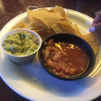 Haydees 2000 - Chips and dip - Latin American Near Me - Washington, DC, District of Columbia