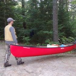 Widewaters Campground - Walk down some steps and into the river to put in