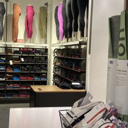 Lululemon