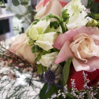 Valley Flowers - Florists Near Me - Ooltewah, Tennessee