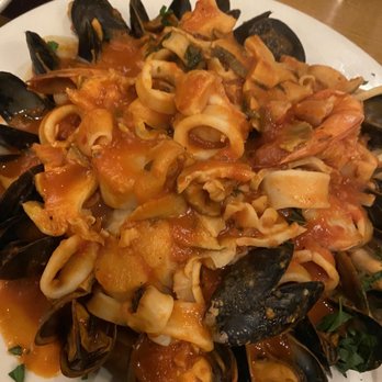 Borrelli's - Zuppa Di Pesce - Italian Near Me - East Meadow, New York