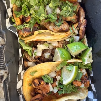 Hangry Dog - Street Tacos, carne asada, grilled chicken, sweet & spicy pork. - Tacos Near Me - Sunset, Utah