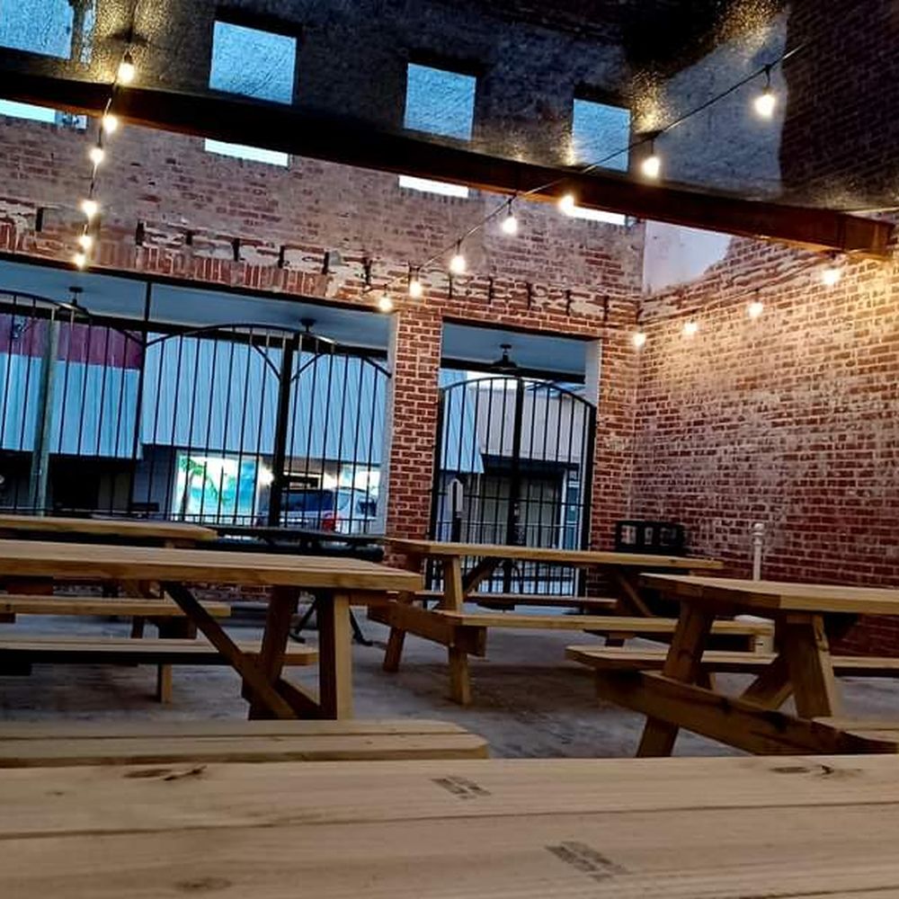 Seidr Brewing - Patio - Brewpubs Near Me - Arab, Alabama