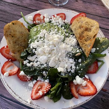 Oakside - Strawberry Avocado Salad (a meal in itself!) - Seafood Near Me - Big Bear Lake, California