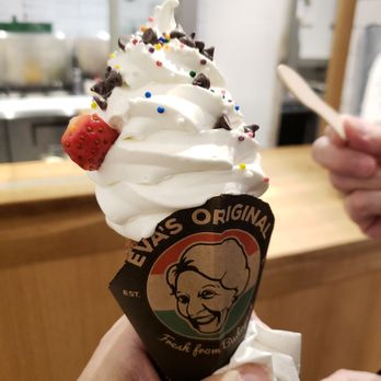 Eva's Original Chimneys - Inside Indulge - Delicious chimney, rich and indulgent flavor - Ice Cream & Frozen Yogurt Near Me - Toronto, Ontario