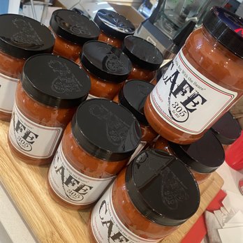 Cafe 305 BBQ - Pop-up Shops Near Me - Hialeah, Florida