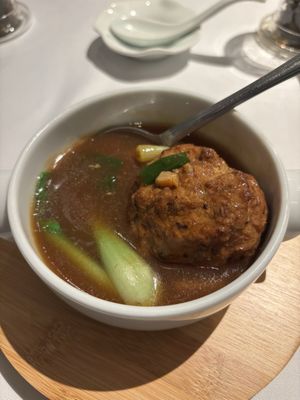 Tien Hsiang Lo by null