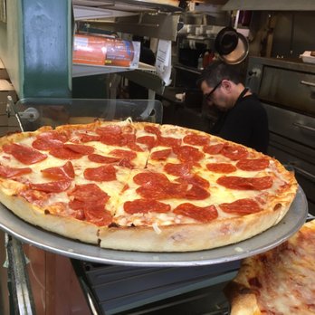 Leo's Pizza - Deep dish pizza - Pizza Near Me - West Palm Beach, Florida Leo's Pizza - Deep dish pizza - Pizza Near Me - West Palm Beach, Florida