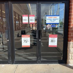 Hobby Lobby - Entry