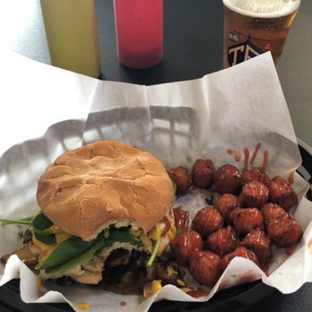 Brewburgers - Hippy Chick Sandwich and Sweet Potato Tater Tots - American Near Me - Kenneth City, Florida Brewburgers - Hippy Chick Sandwich and Sweet Potato Tater Tots - American Near Me - Kenneth City, Florida