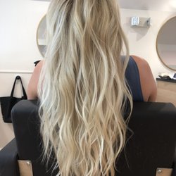 Honeycomb Salon - Last time I went in to Katelyn. I love how natural the blonde highlights look!