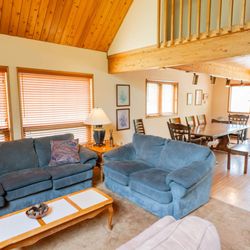 Cedar Valley Lodge & Cabin on the River