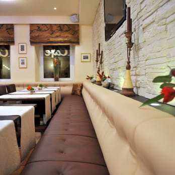 Konditorei Cafe Kreuzer - Cafes Near Me - Landshut, BY Konditorei Cafe Kreuzer - Cafes Near Me - Landshut, BY