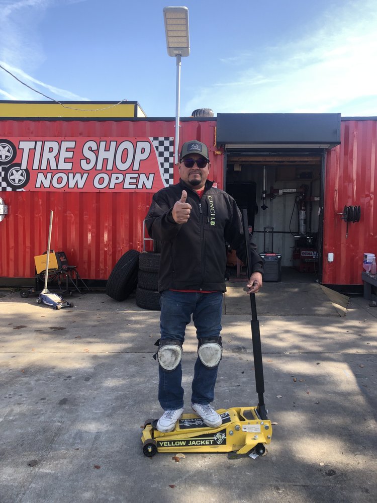 PRIMO’S TIRE SHOP Updated October 2024 19 Photos 12950 Fuqua St, Houston, Texas Tires