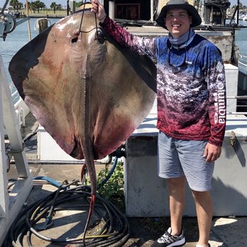 Dolphin Dock - 138lb Sting Ray - Fishing Near Me - Port Aransas, Texas Dolphin Dock - 138lb Sting Ray - Fishing Near Me - Port Aransas, Texas