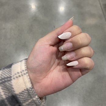 Elegant Nails - Nails chipped after 3 days: paint came off completely - Nail Salons Near Me - Simi Valley, California Elegant Nails - Nails chipped after 3 days: paint came off completely - Nail Salons Near Me - Simi Valley, California