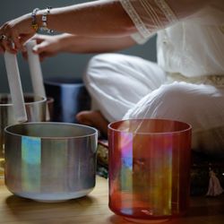 Heartsong Bath - Our crystal singing bowls are made from the world's purest clear quartz, blended with precious stones, for an unparalleled sound experience.