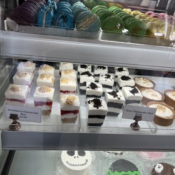 More Sweets - Cheesecake Shots & Macrons & Mini Cakes - Bakeries Near Me - Glendora, California