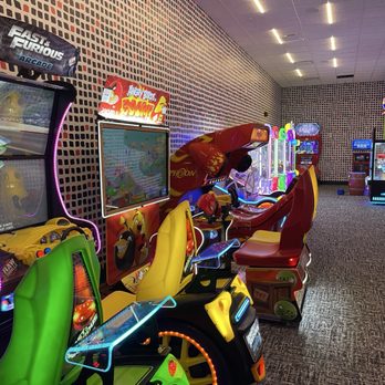 Crush Yard - Arcade - Sports Bars Near Me - Kissimmee, Florida Crush Yard - Arcade - Sports Bars Near Me - Kissimmee, Florida