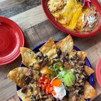 Julio's Mexican Cantina - Cheese Enchiladas  Fajita Nachos - Mexican Near Me - Tomball, Texas