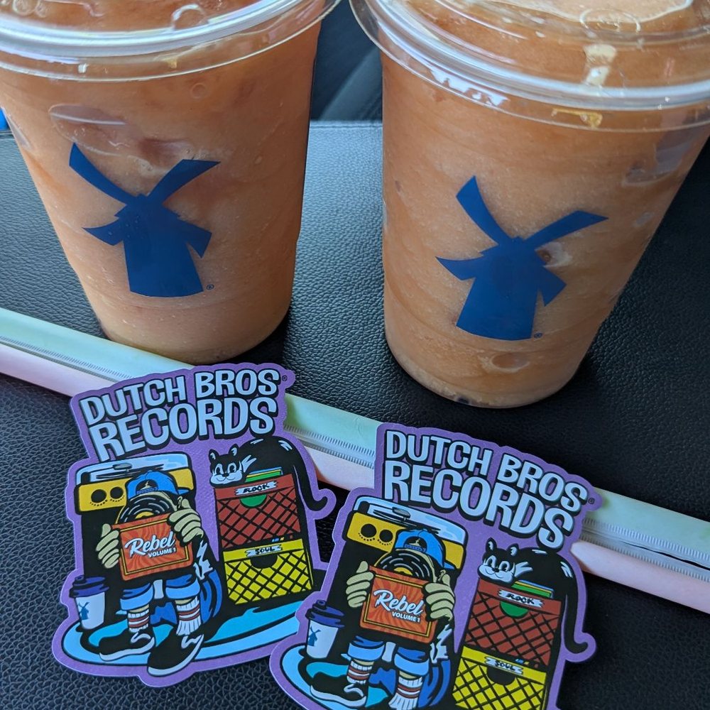 Dutch Bros Coffee - Smoothies strawberry Mango - Juice Bars & Smoothies Near Me - Sierra Vista, Arizona Dutch Bros Coffee - Smoothies strawberry Mango - Juice Bars & Smoothies Near Me - Sierra Vista, Arizona