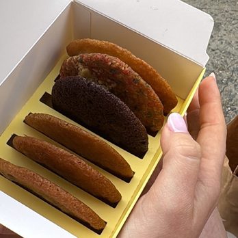 Thin Cookies - 6 pack! - Desserts Near Me - New York, New York Thin Cookies - 6 pack! - Desserts Near Me - New York, New York