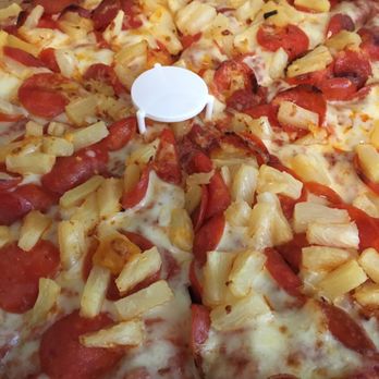 Mountain Mike's Pizza - Pepperoni & Pineapple - Pizza Near Me - Belmont, California Mountain Mike's Pizza - Pepperoni & Pineapple - Pizza Near Me - Belmont, California