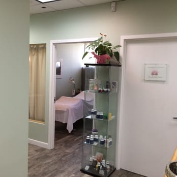 North Nassau Acupuncture - Telaxing entrance - Acupuncture Near Me - Great Neck, New York North Nassau Acupuncture - Telaxing entrance - Acupuncture Near Me - Great Neck, New York