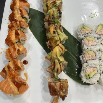 Yoshi Sushi - From the left: Giants roll, Dancing Dragon Roll and California Roll. - Japanese Near Me - Milpitas, California Yoshi Sushi - From the left: Giants roll, Dancing Dragon Roll and California Roll. - Japanese Near Me - Milpitas, California