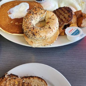 Deluxe Town Diner - Hungry man - Diners Near Me - Watertown, Massachusetts Deluxe Town Diner - Hungry man - Diners Near Me - Watertown, Massachusetts