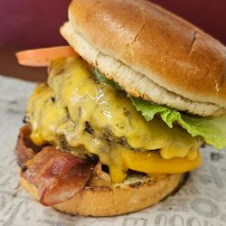 The Grill On The Corner - Bacon cheeseburger