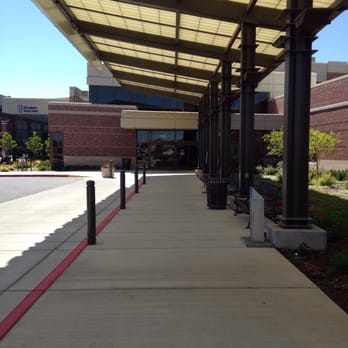 St. Luke's Magic Valley - Side entrance - Medical Centers Near Me - Twin Falls, Idaho St. Luke's Magic Valley - Side entrance - Medical Centers Near Me - Twin Falls, Idaho