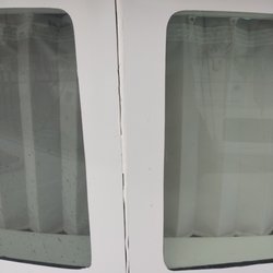 Multitech Marine - About 1 week after salon window was re-bedded a second time by Multitech