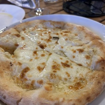 La Pizzeria - garlic cheese bread - Pizza Near Me - Campbell, California La Pizzeria - garlic cheese bread - Pizza Near Me - Campbell, California
