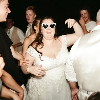 Bailey Dewey Design - Wedding Planning Near Me