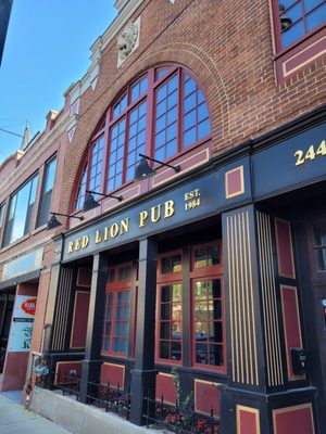 The Red Lion Pub by null