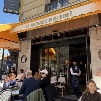 La Rotonde St. Honoré - Outdoor seating - French Near Me - Paris, 75 La Rotonde St. Honoré - Outdoor seating - French Near Me - Paris, 75