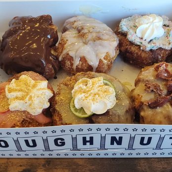 Parlor Doughnuts - From top right to left: Bavarian cream, honey glazed, carnival glazed From bottom right to left: strawberry shortcake, key lime, Maple bacon - Donuts Near Me - Port St. Lucie, Florida Parlor Doughnuts - From top right to left: Bavarian cream, honey glazed, carnival glazed From bottom right to left: strawberry shortcake, key lime, Maple bacon - Donuts Near Me - Port St. Lucie, Florida
