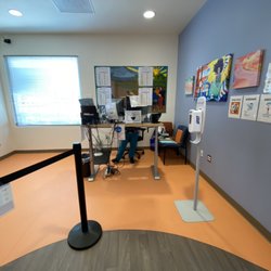 Daly City Youth Health Center - Entrance & Check-in!
