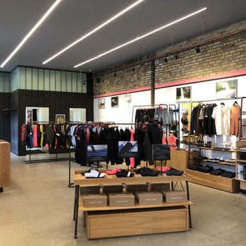 Rapha - Chicago - Beautiful store! - Bikes Near Me - Chicago, Illinois Rapha - Chicago - Beautiful store! - Bikes Near Me - Chicago, Illinois