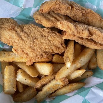 Tipsy Turtle Seaside Bar & Grill - Chicken Tenders Basket - Bars Near Me - Galveston, Texas Tipsy Turtle Seaside Bar & Grill - Chicken Tenders Basket - Bars Near Me - Galveston, Texas