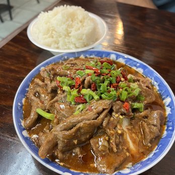 Vegas Wok - Braised beef in Szechuan oil sauce - Chinese Near Me - St. Louis, Missouri Vegas Wok - Braised beef in Szechuan oil sauce - Chinese Near Me - St. Louis, Missouri