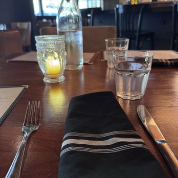 The Smoking Goat - Table setting - French Near Me - San Diego, California The Smoking Goat - Table setting - French Near Me - San Diego, California