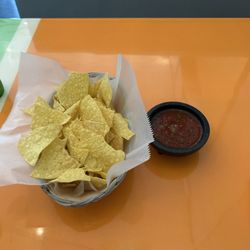 Martas Cocina - Complimentary chips and salsa