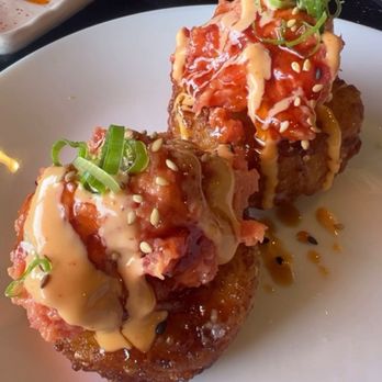 OHO Sushi Studio - Spicy Tuna on Crispy Rice - Sushi Bars Near Me - Long Beach, California OHO Sushi Studio - Spicy Tuna on Crispy Rice - Sushi Bars Near Me - Long Beach, California