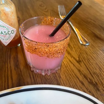 La Lucha - One little margarita made me buzz!! Not light weight! Lol just really good product. - Seafood Near Me - Houston, Texas