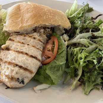 La Patagonia Argentina - Grilled chicken sandwich and side salad - Latin American Near Me - Miami, Florida La Patagonia Argentina - Grilled chicken sandwich and side salad - Latin American Near Me - Miami, Florida