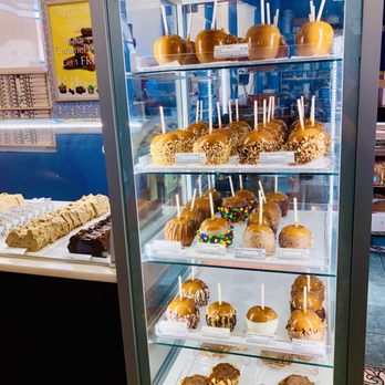 Kilwins Ice Cream - Chocolate - Fudge - Caramel apples and desserts - Ice Cream & Frozen Yogurt Near Me - Celebration, Florida Kilwins Ice Cream - Chocolate - Fudge - Caramel apples and desserts - Ice Cream & Frozen Yogurt Near Me - Celebration, Florida