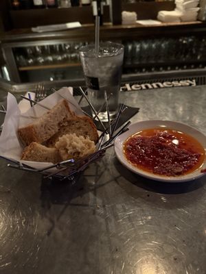 Moro's Table by null